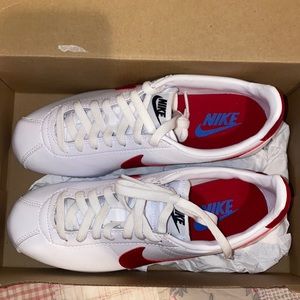 Nike Women's Classic Cortez Shoes